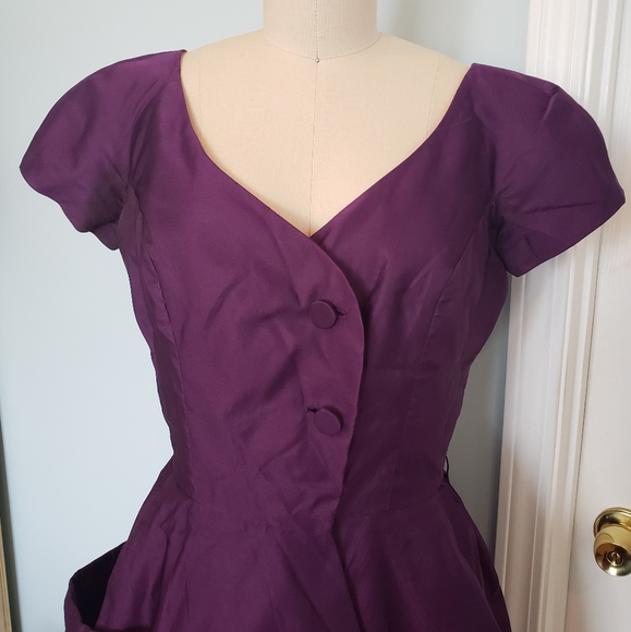 Vintage 1950's Silk Custom Dress, M - Picture 2 of 16